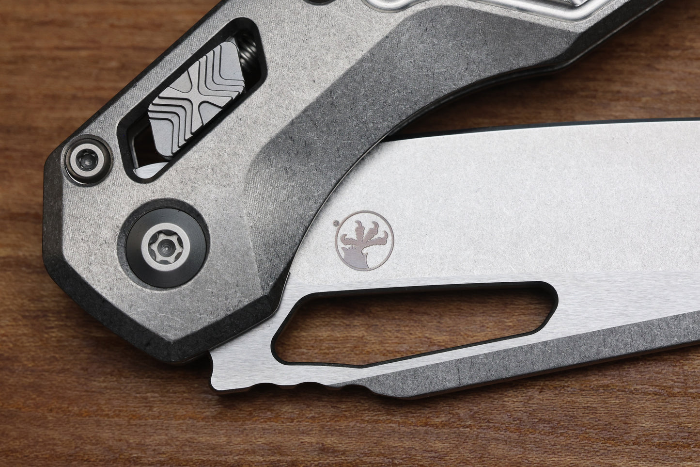 MICROTECH KNIVES "MARFIONE SELECT" MSI - RAM-LOK - STONEWASH FINISH FRAG PATTERN TITANIUM W/ BRONZE TITANIUM ACCENT 210-10FRMS1