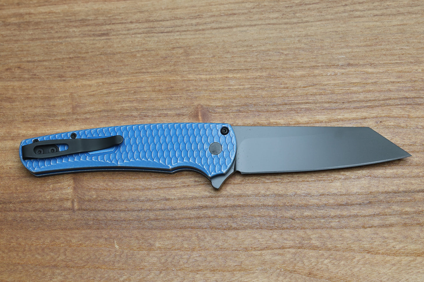 PRO-TECH MALIBU FLIPPER - 5436-BW BLUE LTD - BLUE BATTLEWORN "DRAGON SCALE" TEXTURED HANDLE - DLC BLACK MAGNACUT REVERSE TANTO BLADE