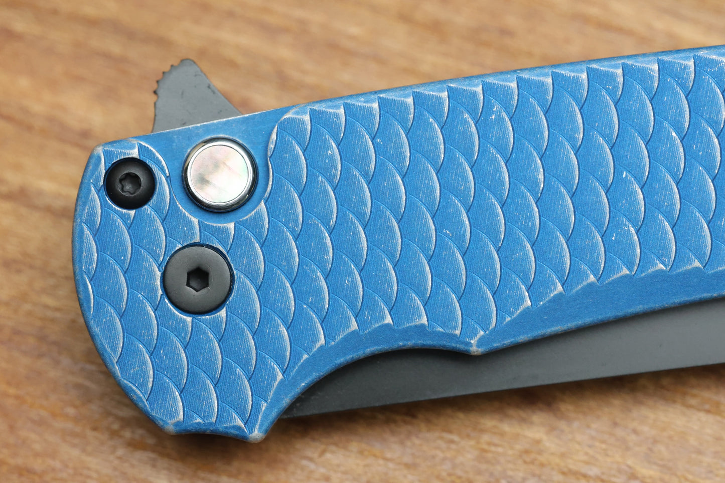 PRO-TECH MALIBU FLIPPER - 5436-BW BLUE LTD - BLUE BATTLEWORN "DRAGON SCALE" TEXTURED HANDLE - DLC BLACK MAGNACUT REVERSE TANTO BLADE