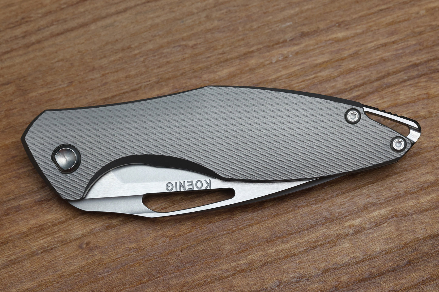 KOENIG KNIVES MINI ARIUS - NON FLIPPER - CORDA TITANIUM HANDLE - SILVER HARDWARE - BURNISHED W/ POLISHED FLATS M390 BLADE