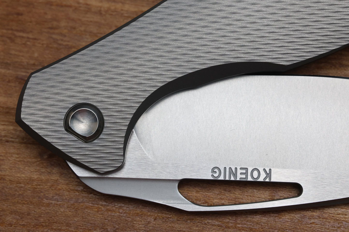 KOENIG KNIVES MINI ARIUS - NON FLIPPER - CORDA TITANIUM HANDLE - SILVER HARDWARE - BURNISHED W/ POLISHED FLATS M390 BLADE