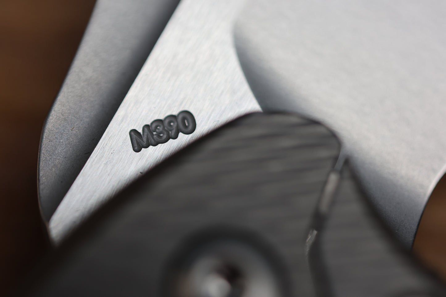 KOENIG KNIVES MINI ARIUS - NON FLIPPER - CORDA TITANIUM HANDLE - SILVER HARDWARE - BURNISHED W/ POLISHED FLATS M390 BLADE