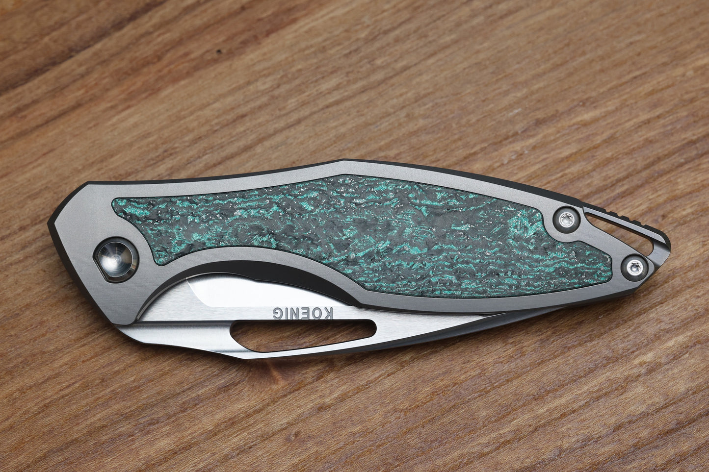KOENIG KNIVES ARIUS NON-FLIPPER - TEAL MAGNETIC CARBOTI INLAY M390