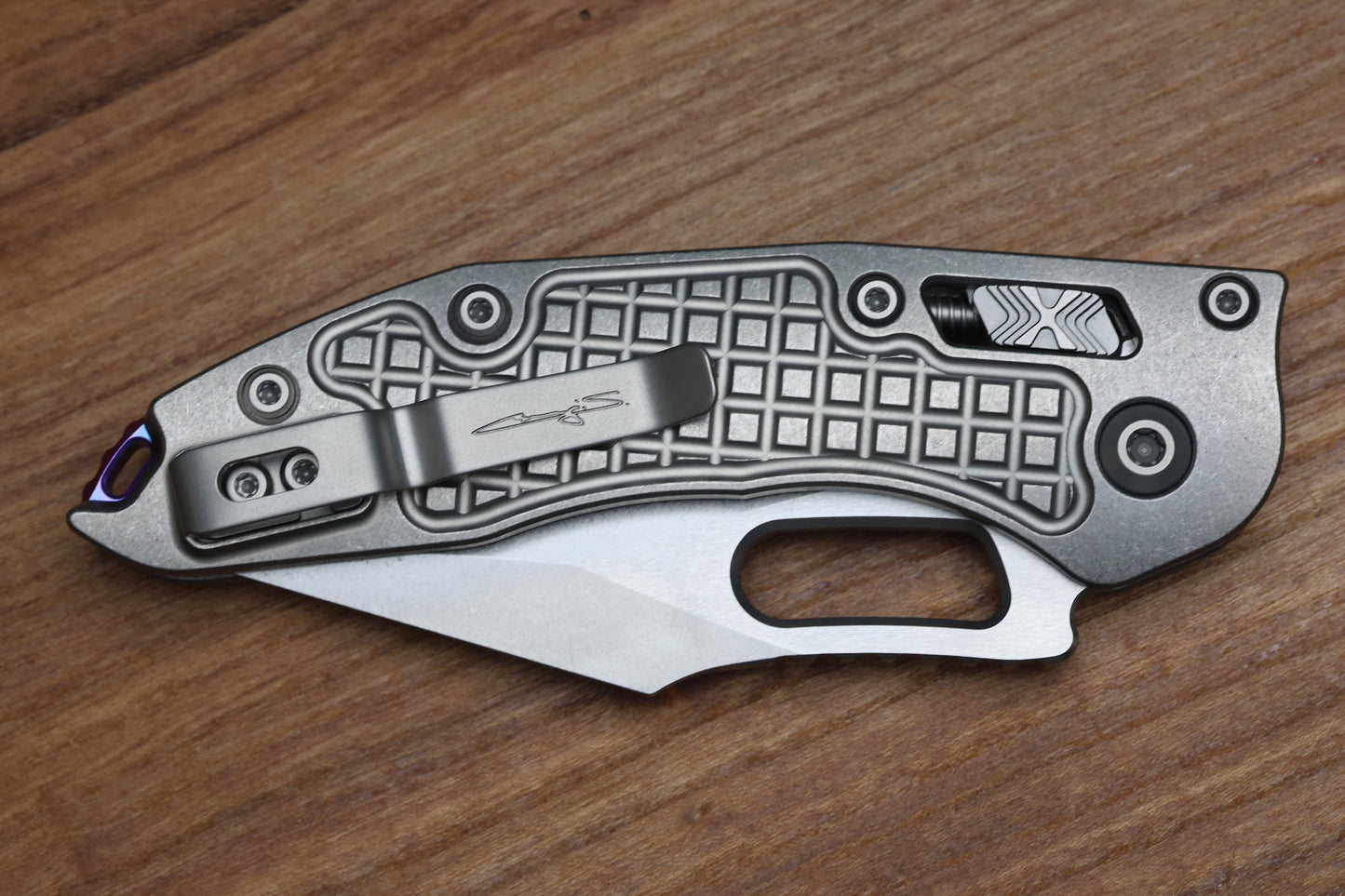 MICROTECH MARFIONE SELECT MANUAL STITCH RAM LOK FRAG TITANIUM HANDLES & STONEWASH M390MK W/ DOUBLE VAPOR BLAST & PURPLE ACCENTS 169RL-10FRMS3