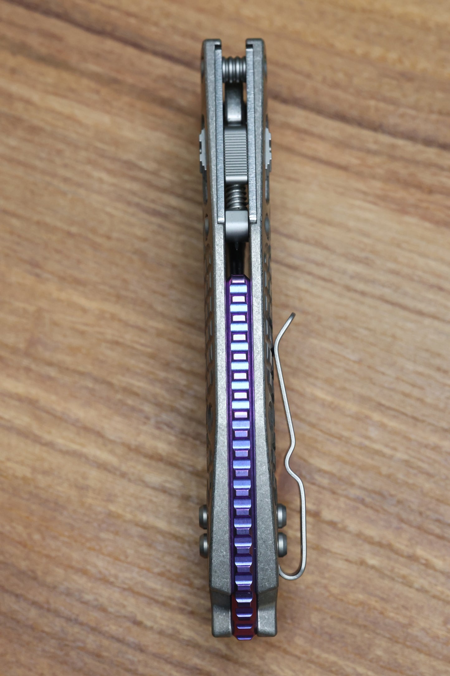 MICROTECH MARFIONE SELECT MANUAL STITCH RAM LOK FRAG TITANIUM HANDLES & STONEWASH M390MK W/ DOUBLE VAPOR BLAST & PURPLE ACCENTS 169RL-10FRMS3