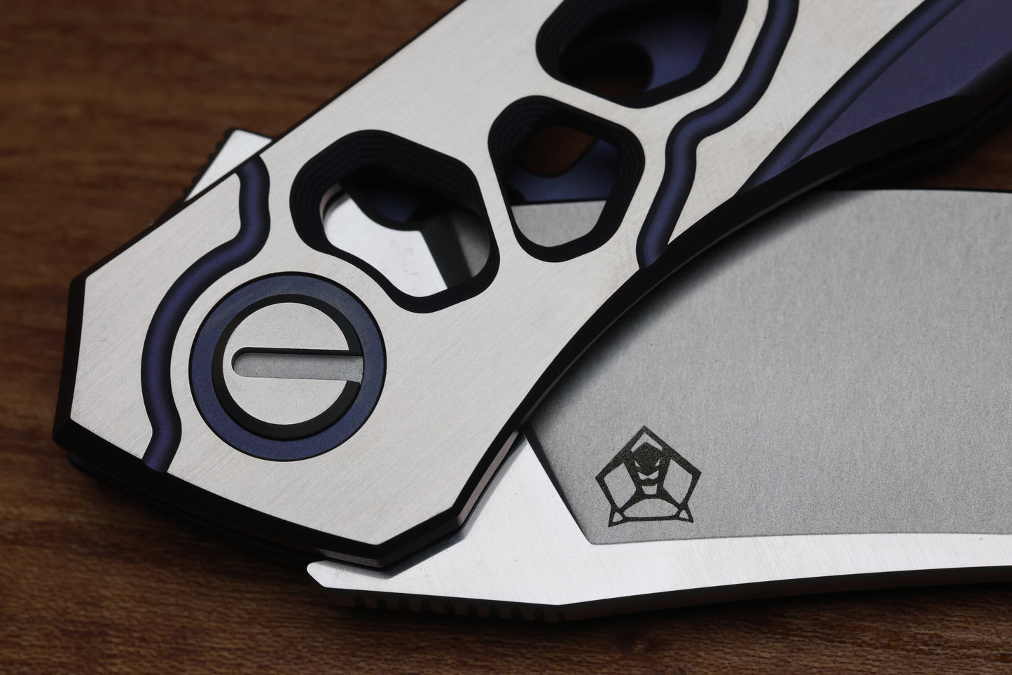 SHIROGOROV KNIVES / ALEXEY KONYGIN COLLABORATION QUANTUM “CYBONIC PLAGUE” – CROMAX PM BLADE - SATIN/PURPLE – MRBS