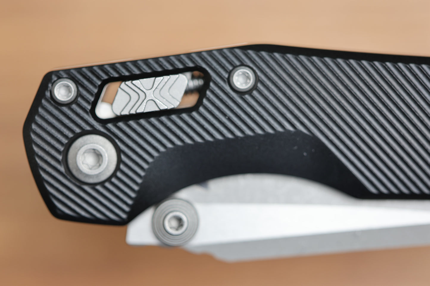 MICROTECH MSI RAM LOK MINI BLACK FLUTED ALUMINUM HANDLES W/ APOCALYPTIC M390MK 210M-10APFL