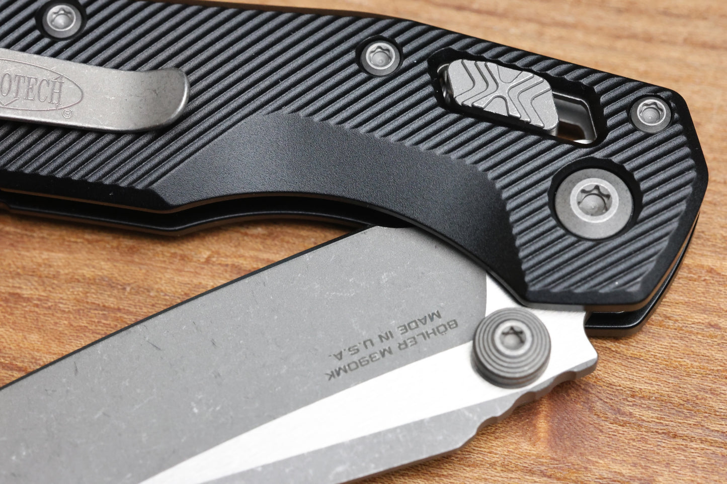 MICROTECH MSI RAM LOK MINI BLACK FLUTED ALUMINUM HANDLES W/ APOCALYPTIC M390MK 210M-10APFL