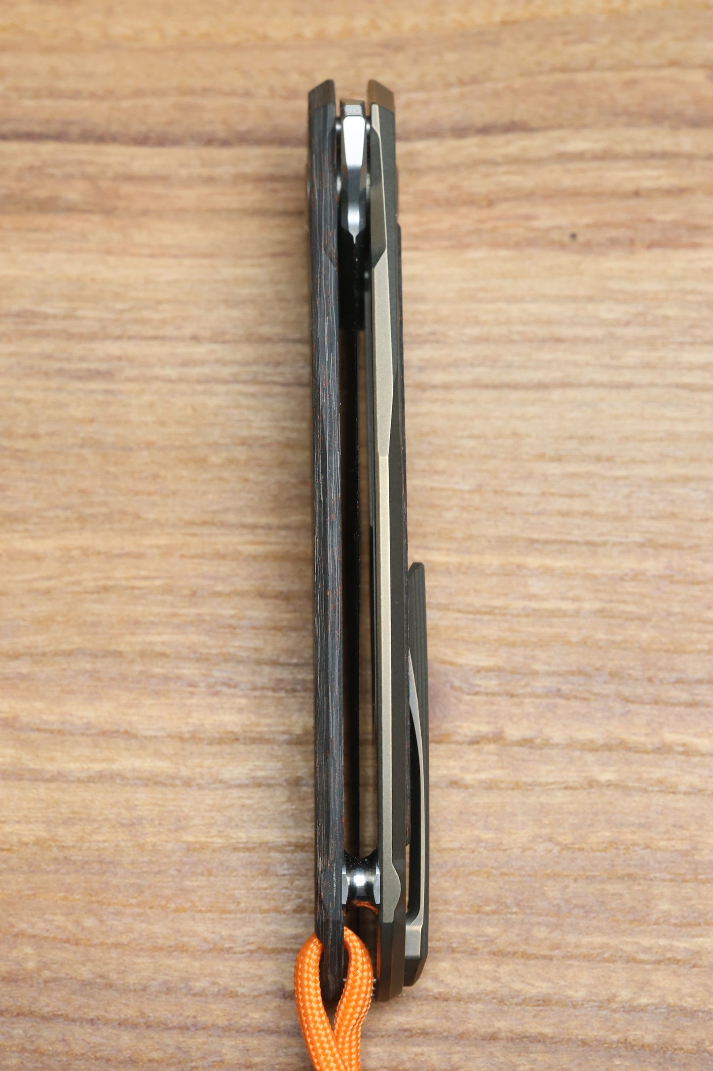 SHIROGOROV KNIVES QUANTIUM HALLOWEEN EDITION - CROMAX PM BLADE - TITANIUM/"HALLOWEEN" TECHNOCARBO W/ LUMINOFOR HANDLE - MRBS