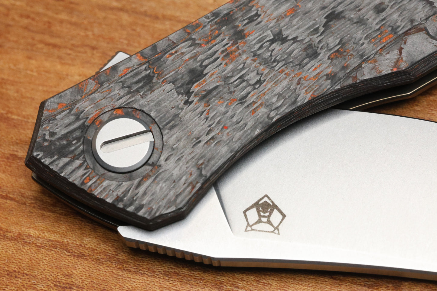 SHIROGOROV KNIVES QUANTIUM HALLOWEEN EDITION - CROMAX PM BLADE - TITANIUM/"HALLOWEEN" TECHNOCARBO W/ LUMINOFOR HANDLE - MRBS