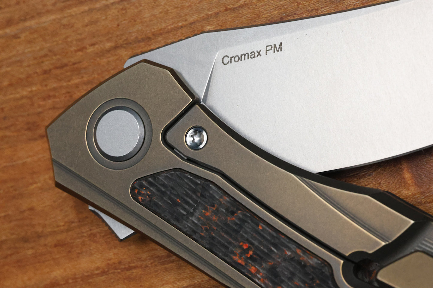 SHIROGOROV KNIVES QUANTIUM HALLOWEEN EDITION - CROMAX PM BLADE - TITANIUM/"HALLOWEEN" TECHNOCARBO W/ LUMINOFOR HANDLE - MRBS