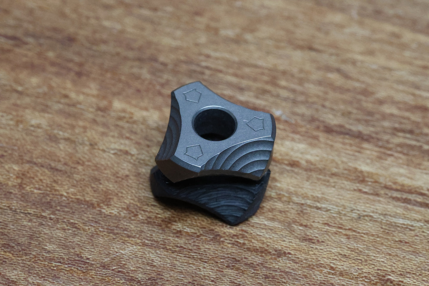 SHIROGOROV HELIX BEAD – TECHNOCARBO/TITANIUM