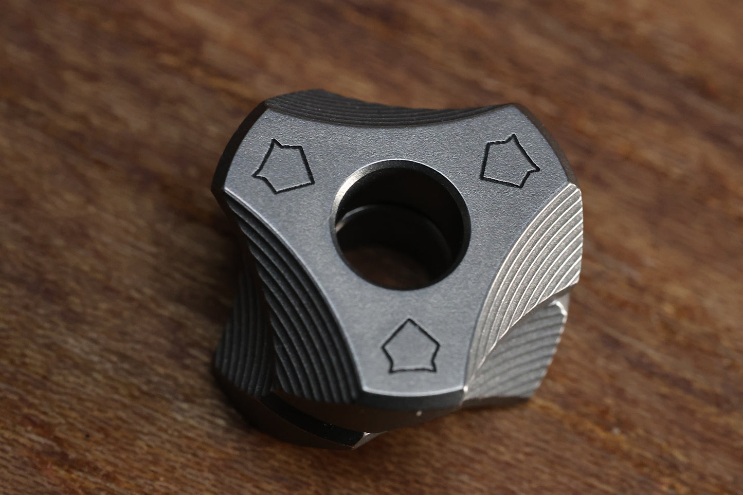 SHIROGOROV HELIX BEAD – TITANIUM