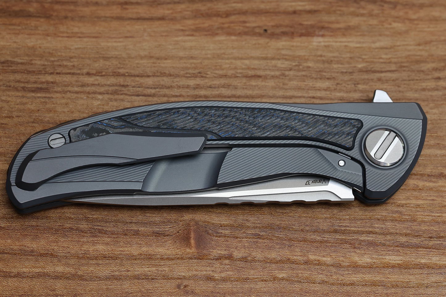 SHIROGOROV CUSTOM DIVISION F95NL – ELECTROWEAVE CARBOTI/TITANIUM HANDLE – VANAX 37 BLADE – SRRBS