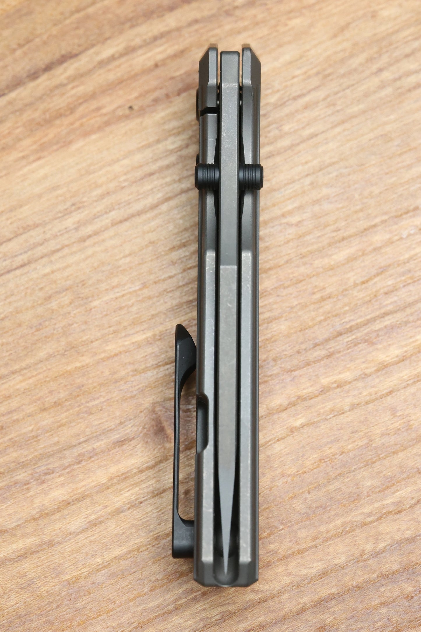 CHAVES KNIVES JAKE MCCOY OMEGA STREET STONEWASH GRAY PVD TITANIUM INTEGRAL HANDLE & STONEWASH GRAY PVD M390