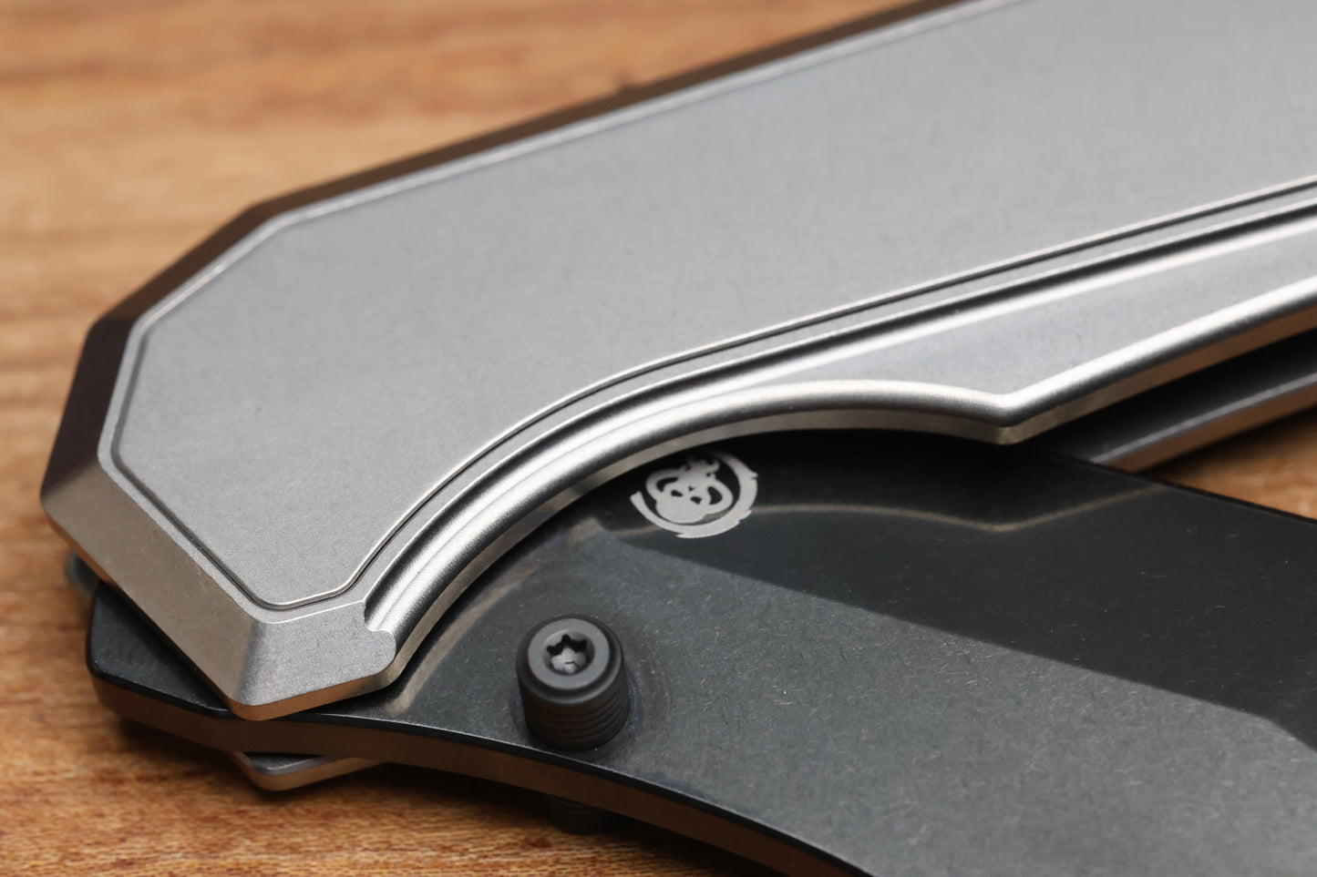 CHAVES KNIVES JAKE MCCOY OMEGA STREET BRIGHT STONEWASH TITANIUM INTEGRAL HANDLE & BRIGHT STONEWASH DLC M390
