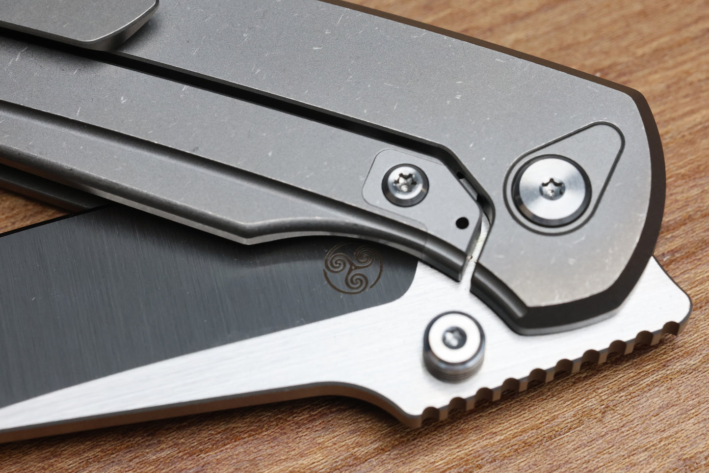 CHAVES KNIVES JAKE MCCOY DISCIPLE STREET STONEWASH TITANIUM INTEGRAL HANDLE & BELT FINISH M390