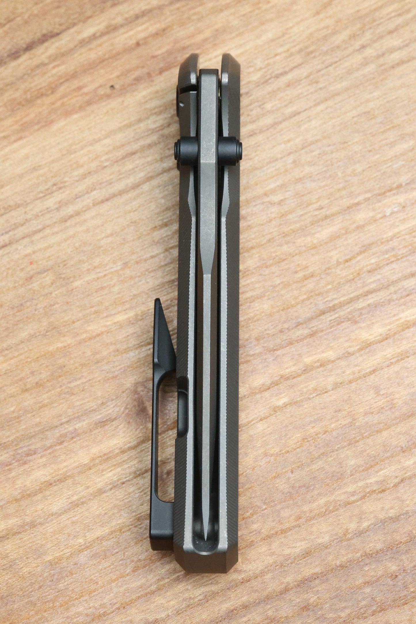 CHAVES KNIVES SAM TRAN ARISON STREET INTEGRAL STONEWASH GREY PVD TITANIUM STONEWASH GREY PVD M390 BLADE