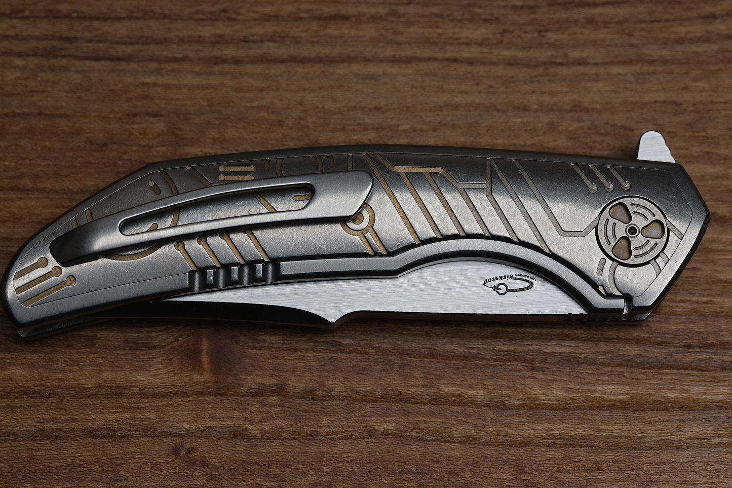 WINGMANEDC FERUS – M390 – INTEGRAL TITANIUM W- BRONZE TITANIUM INLAY