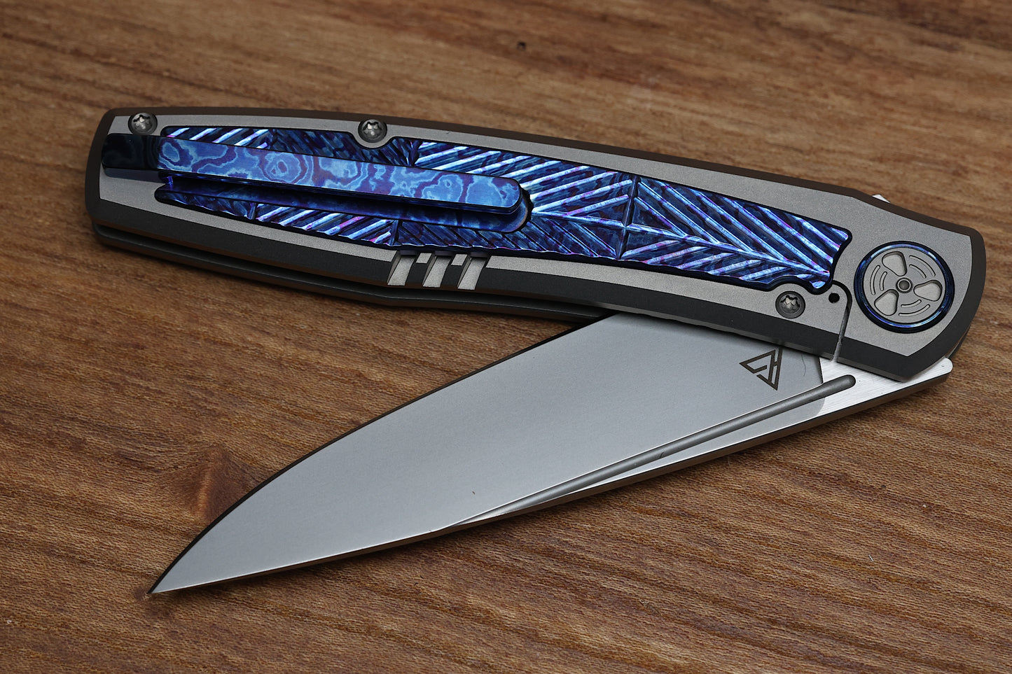 WINGMANEDC GORIZONT - MACH 3 - FROSTED SATIN M390 BLADE - TITANIUM/LAYERED TITANIUM HANDLE