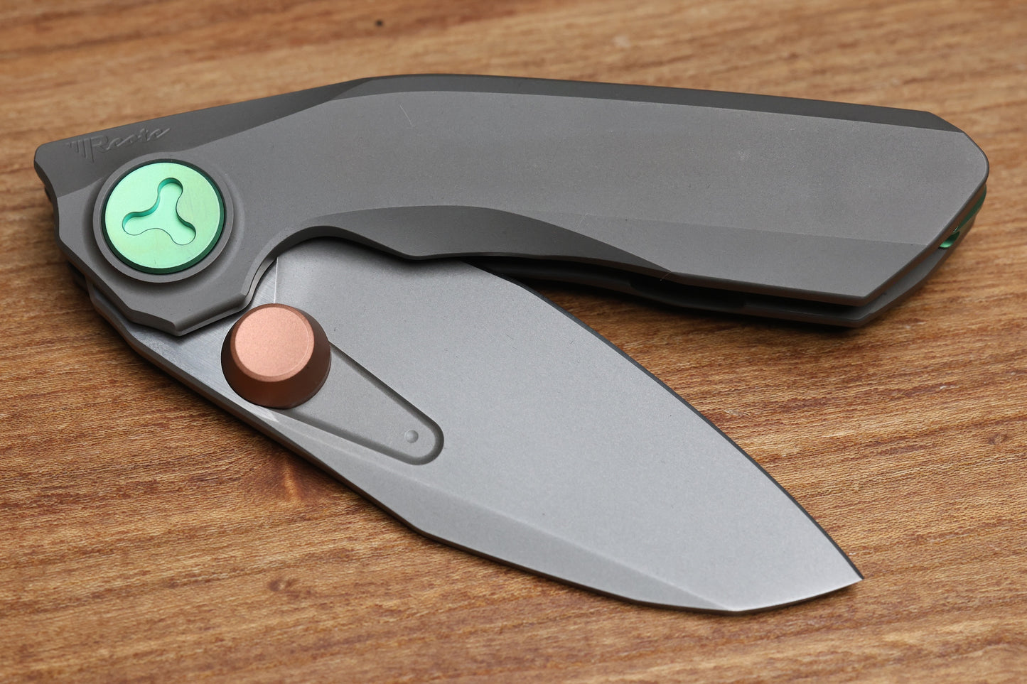 REATE KNIVES VK-FROK DARK BEAD BLAST TITANIUM HANDLE W/ DARK FROSTED SATIN ELMAX