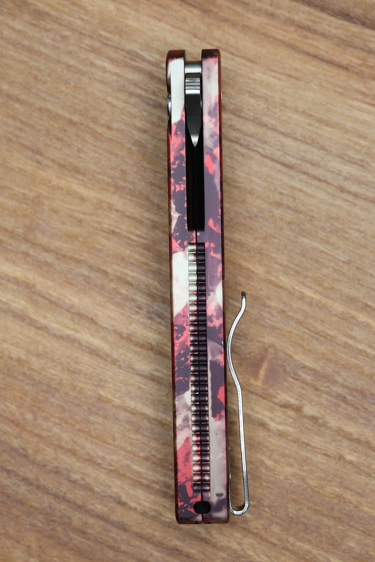 PRO-TECH MALIBU CRIMSON TIGER CAMO HANDLE & SATIN WHARNCLIFFE BLADE 5300-CTC