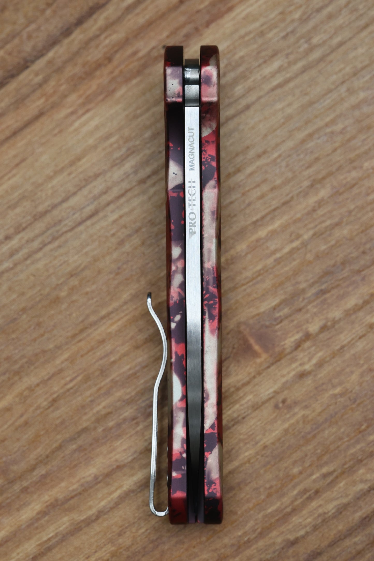 PRO-TECH MALIBU CRIMSON TIGER CAMO HANDLE & SATIN WHARNCLIFFE BLADE 5300-CTC