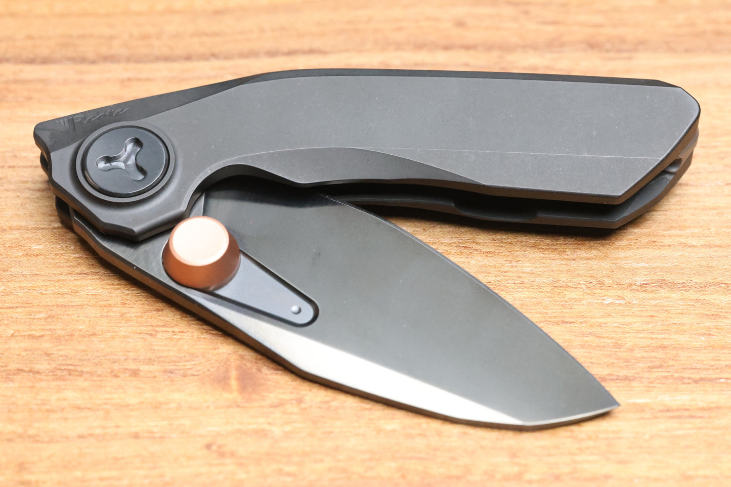 REATE KNIVES VK-FROK PVD TITANIUM HANDLE W/ SATIN DLC ELMAX