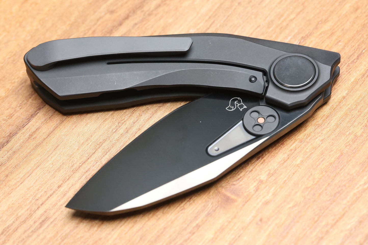 REATE KNIVES VK-FROK PVD TITANIUM HANDLE W/ SATIN DLC ELMAX