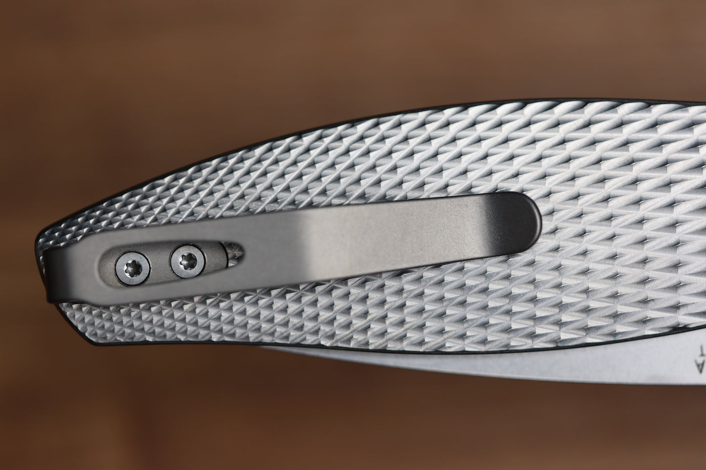 THREE RIVERS MANUFACTURING ATOM LIZARD SKIN TITANIUM 3.5" DROP POINT MAGNACUT