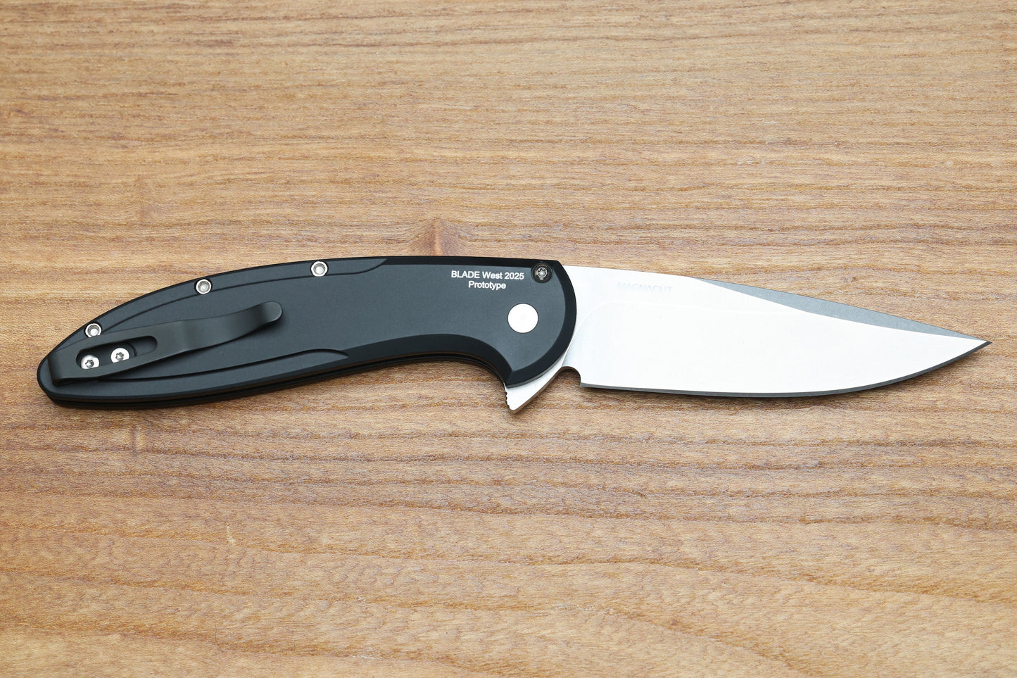 PRO-TECH CAMBRIA MANUAL BLACK ALUMINUM HANDLES W/ MAPLE BURL INLAY & STONEWASH MAGNACUT BSW25.CAMBRIA.1 PROTOTYPE