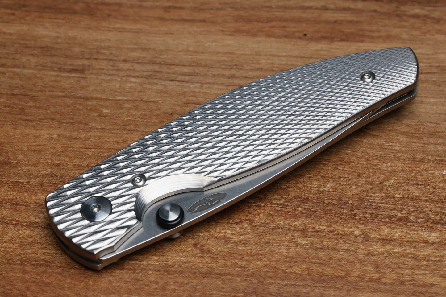 THREE RIVERS MANUFACTURING ATOM LIZARD SKIN TITANIUM 3.5" DROP POINT MAGNACUT