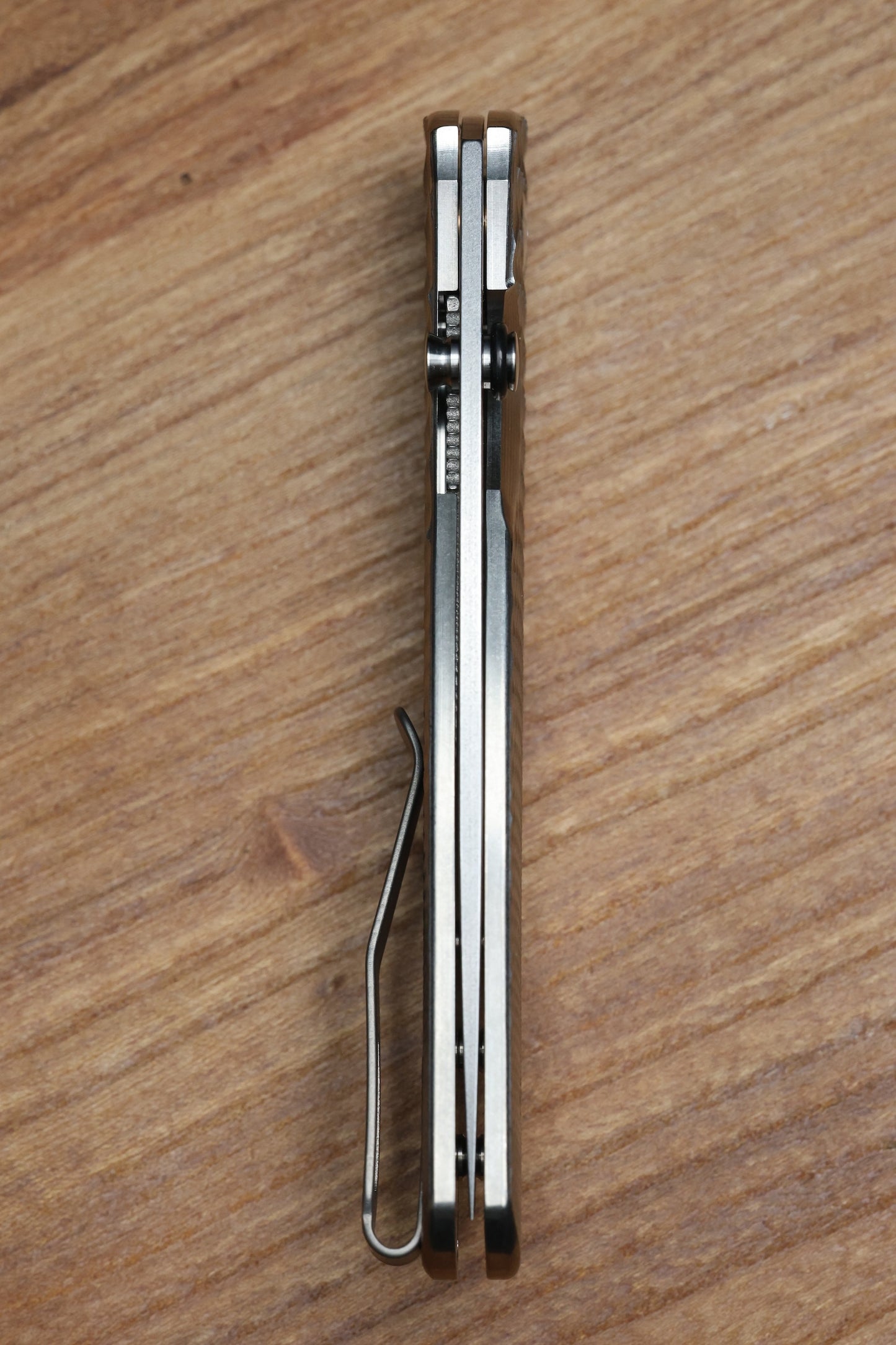 THREE RIVERS MANUFACTURING ATOM LIZARD SKIN TITANIUM 3.5" DROP POINT MAGNACUT