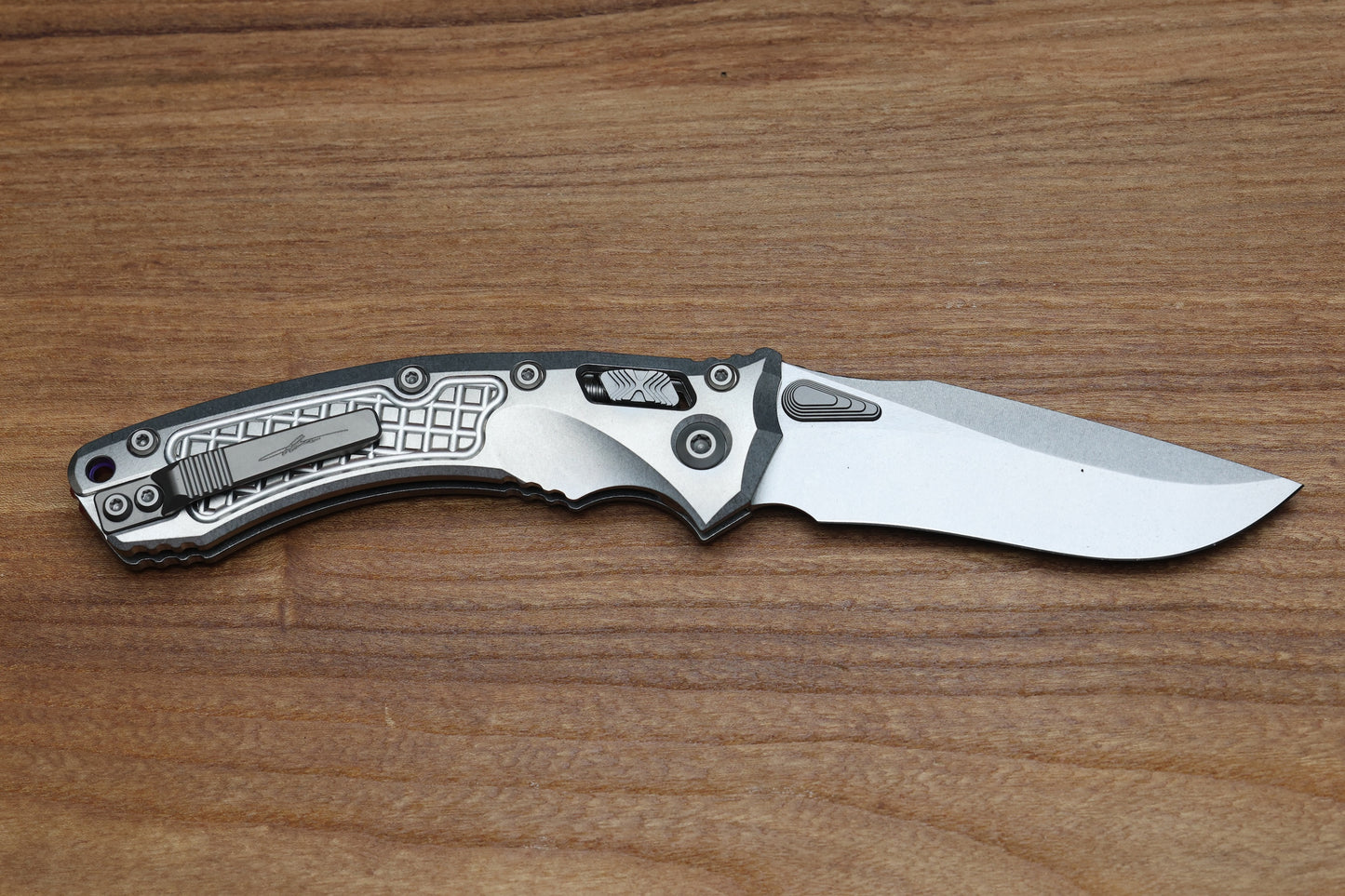 MICROTECH MARFIONE SELECT AMPHIBIAN RAM LOK TITANIUM FRAG HANDLES & STONEWASH M390MK W/ DOUBLE VAPOR BLAST & PURPLE ACCENTS 137RL-10FRMS3