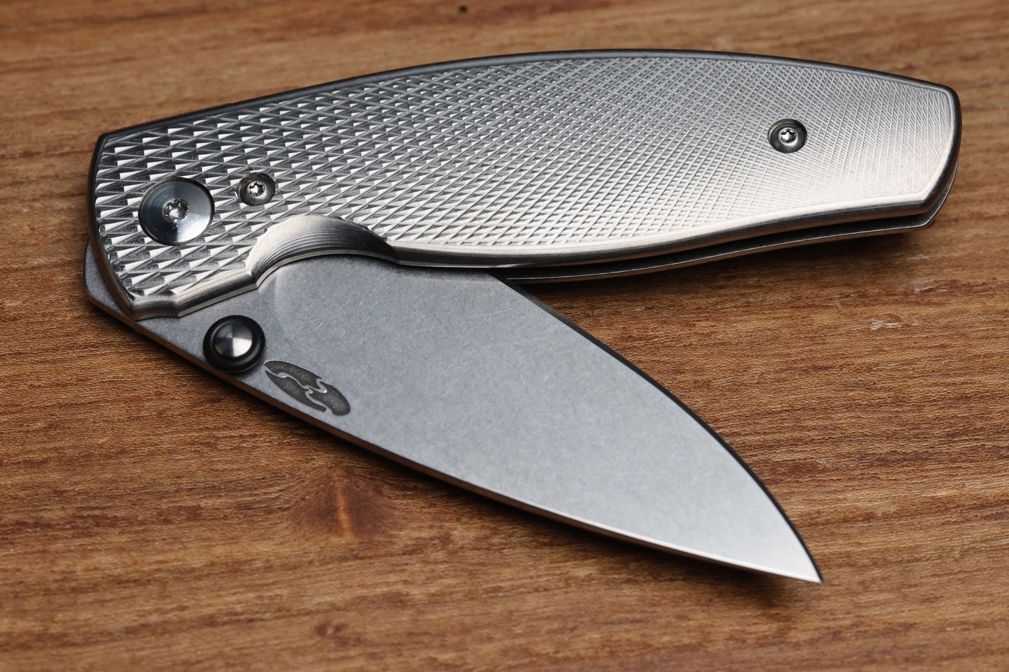 THREE RIVERS MANUFACTURING NEUTRON 2 LIZARD SKIN TITANIUM 3" MAGNACUT