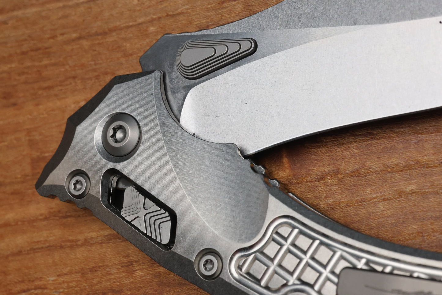 MICROTECH MARFIONE SELECT AMPHIBIAN RAM LOK TITANIUM FRAG HANDLES & STONEWASH M390MK W/ DOUBLE VAPOR BLAST & PURPLE ACCENTS 137RL-10FRMS3