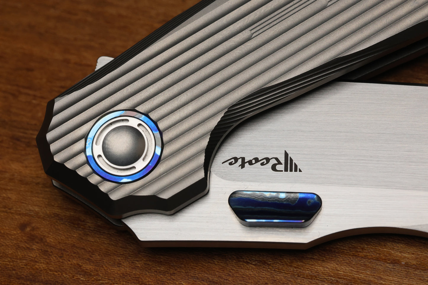 REATE KNIVES MANTIS - MILLED TITANIUM ZIRCUTI ACCENTS - HAND SATIN ELMAX BLADE