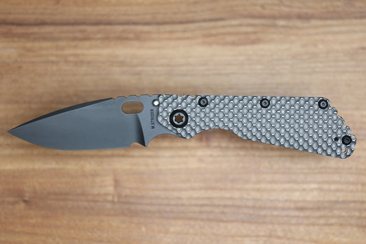 STRIDER KNIVES SMF DGG - TITANIUM HANDLE - DROP POINT 20CV BLADE