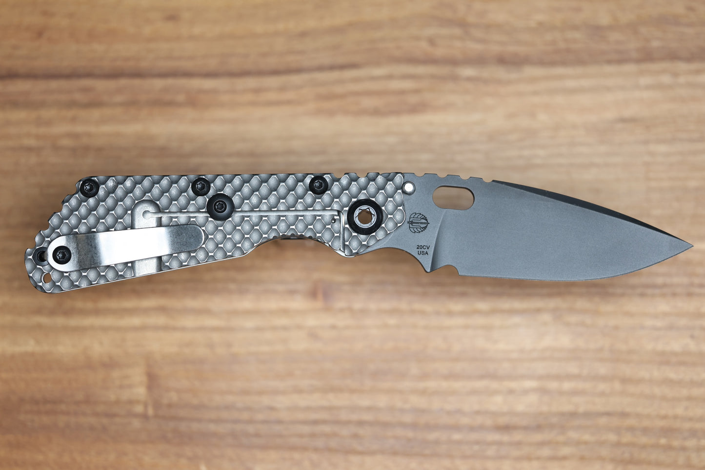 STRIDER KNIVES SMF DGG - TITANIUM HANDLE - DROP POINT 20CV BLADE