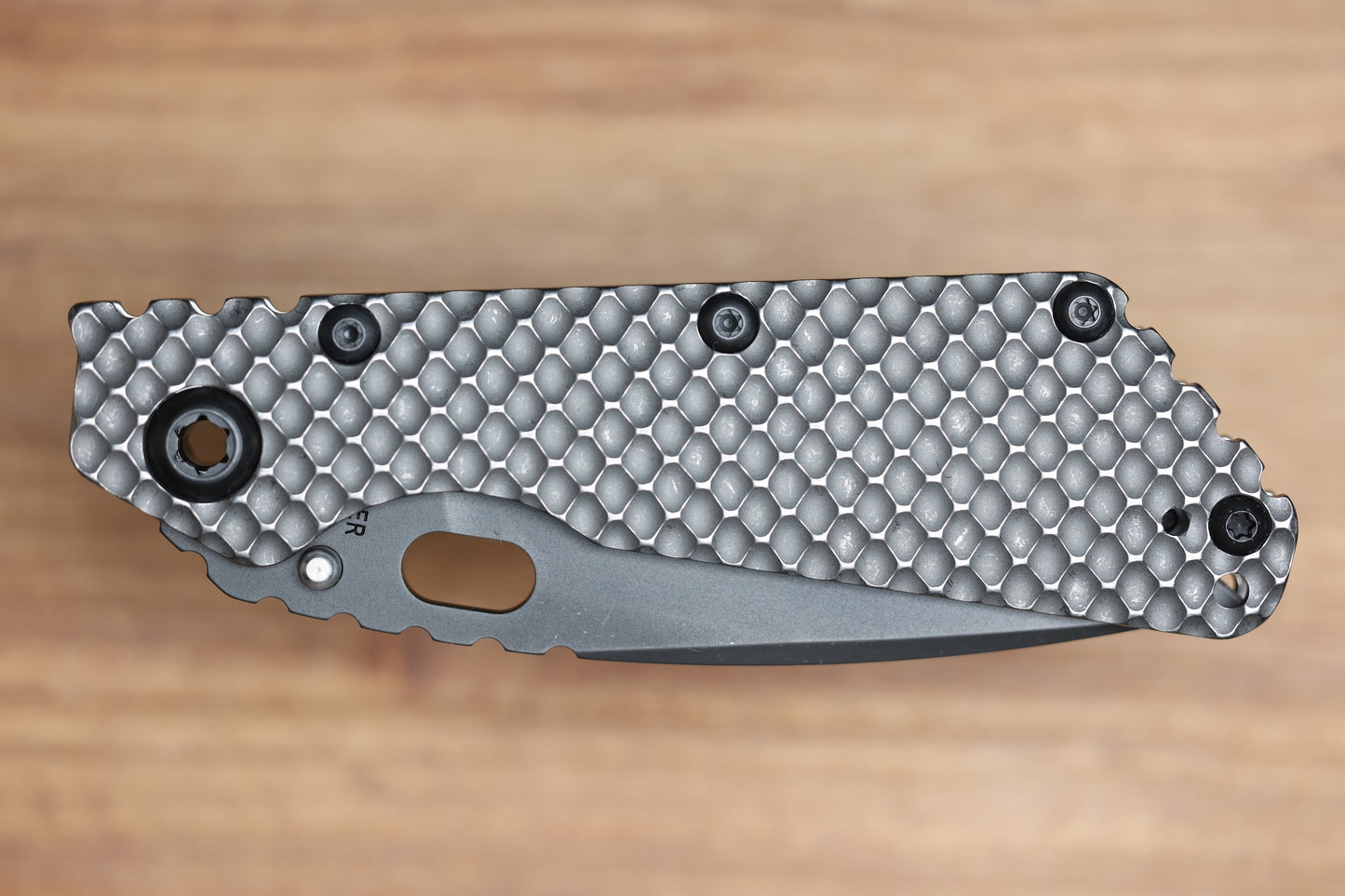STRIDER KNIVES SMF DGG - TITANIUM HANDLE - DROP POINT 20CV BLADE