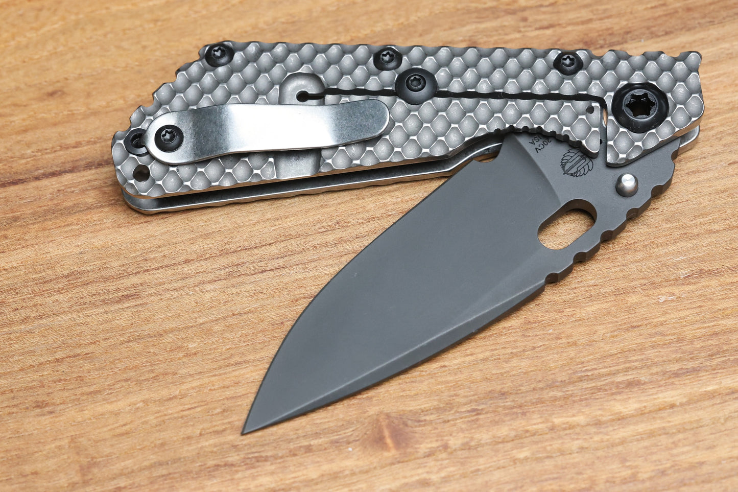 STRIDER KNIVES SMF DGG - TITANIUM HANDLE - DROP POINT 20CV BLADE