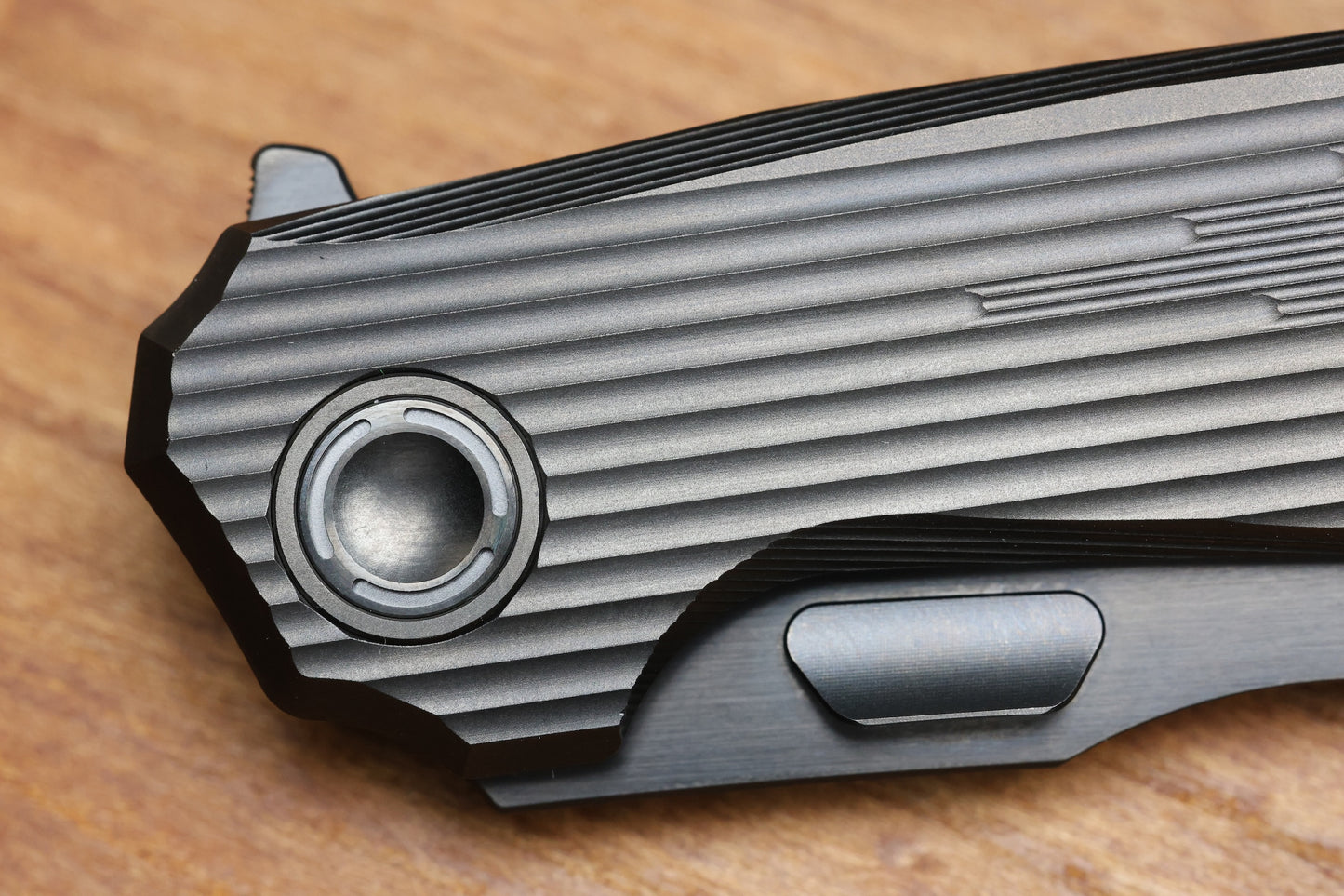 REATE KNIVES MANTIS - MILLED TIITANIUM DLC HANLDE - ELMAX DLC BLADE