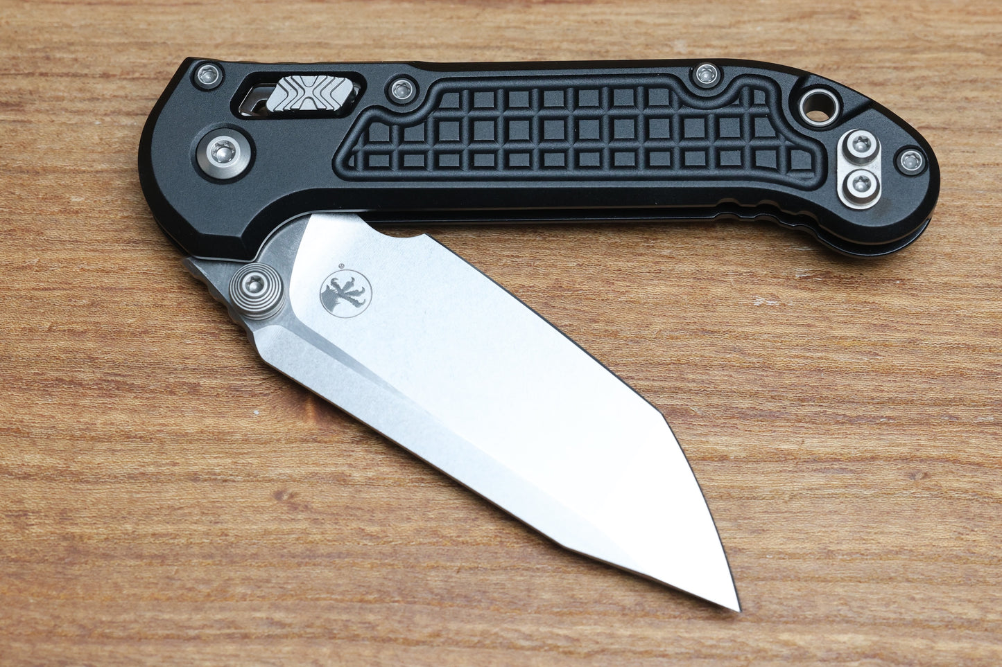 MICROTECH KNIVES LUDT RAM-LOK W/ BLACK FRAG HANDLE & STONEWASH TANTO 1136RL-10FR