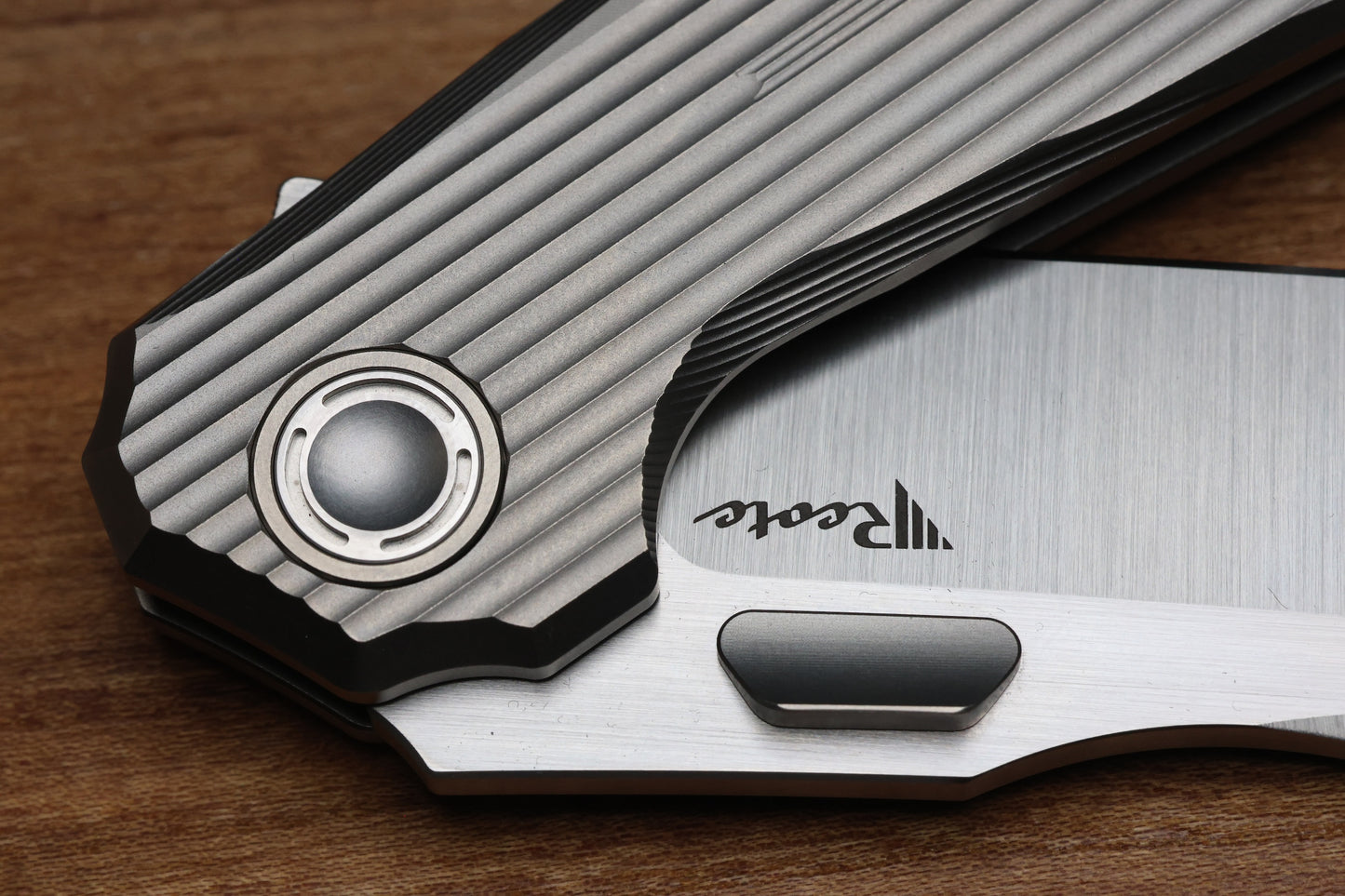 REATE KNIVES MANTIS - MILLED TITANIUM HANDLE - ELMAX SATIN BLADE