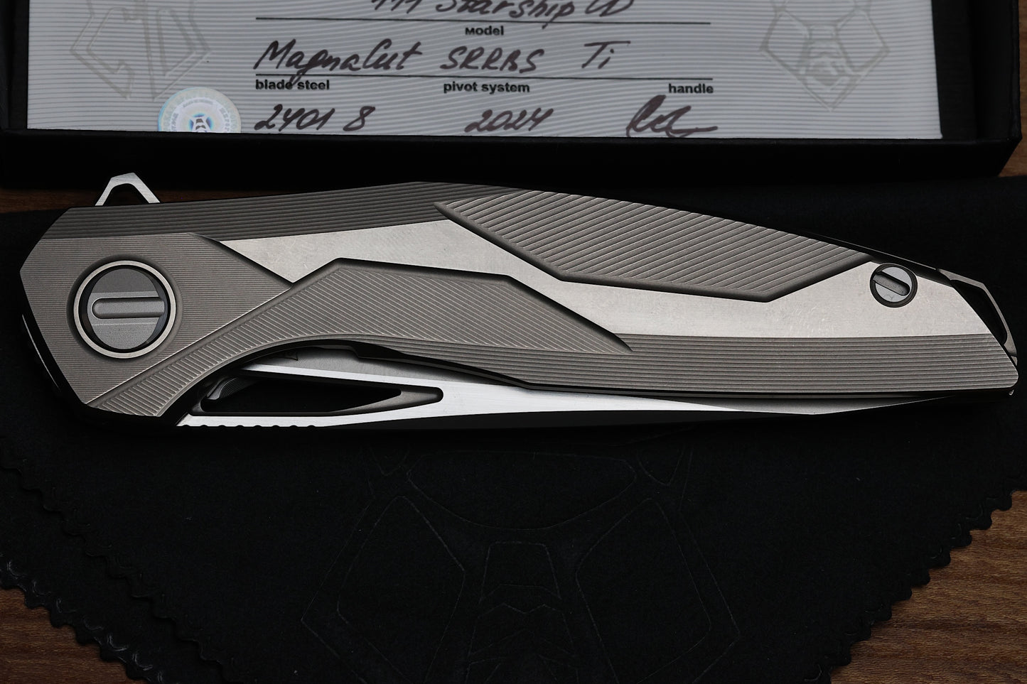 SHIROGOROV CUSTOM DIVISION 111 STARSHIP - TITANIUM - MAGNACUT BLADE - SRRBS