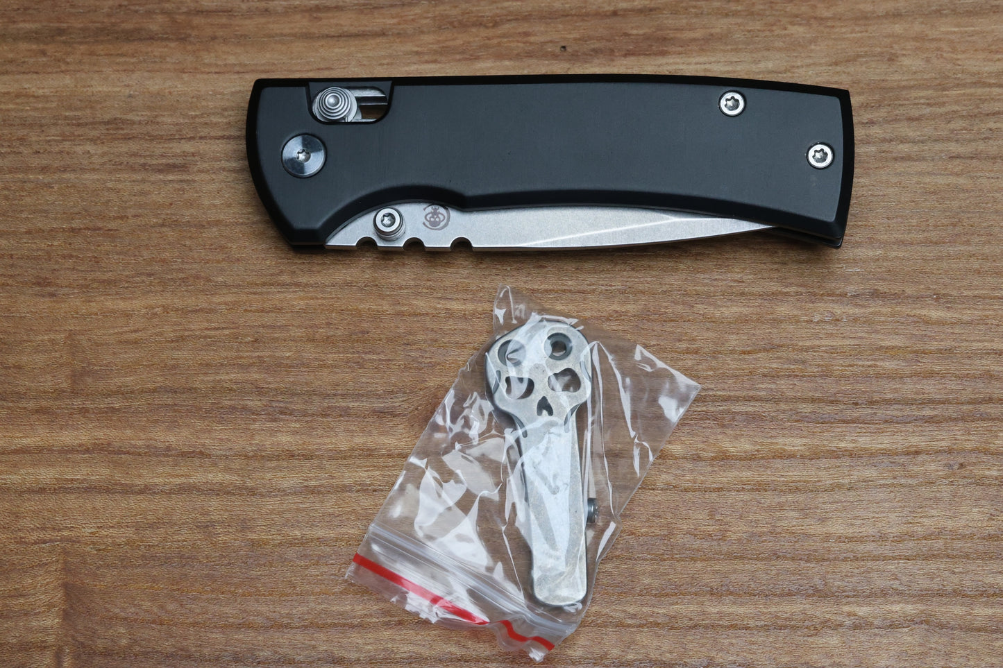 CHAVES KNIVES X-LOCK W/ BLACK ALUMINUM HANDLES & STONEWASH D2