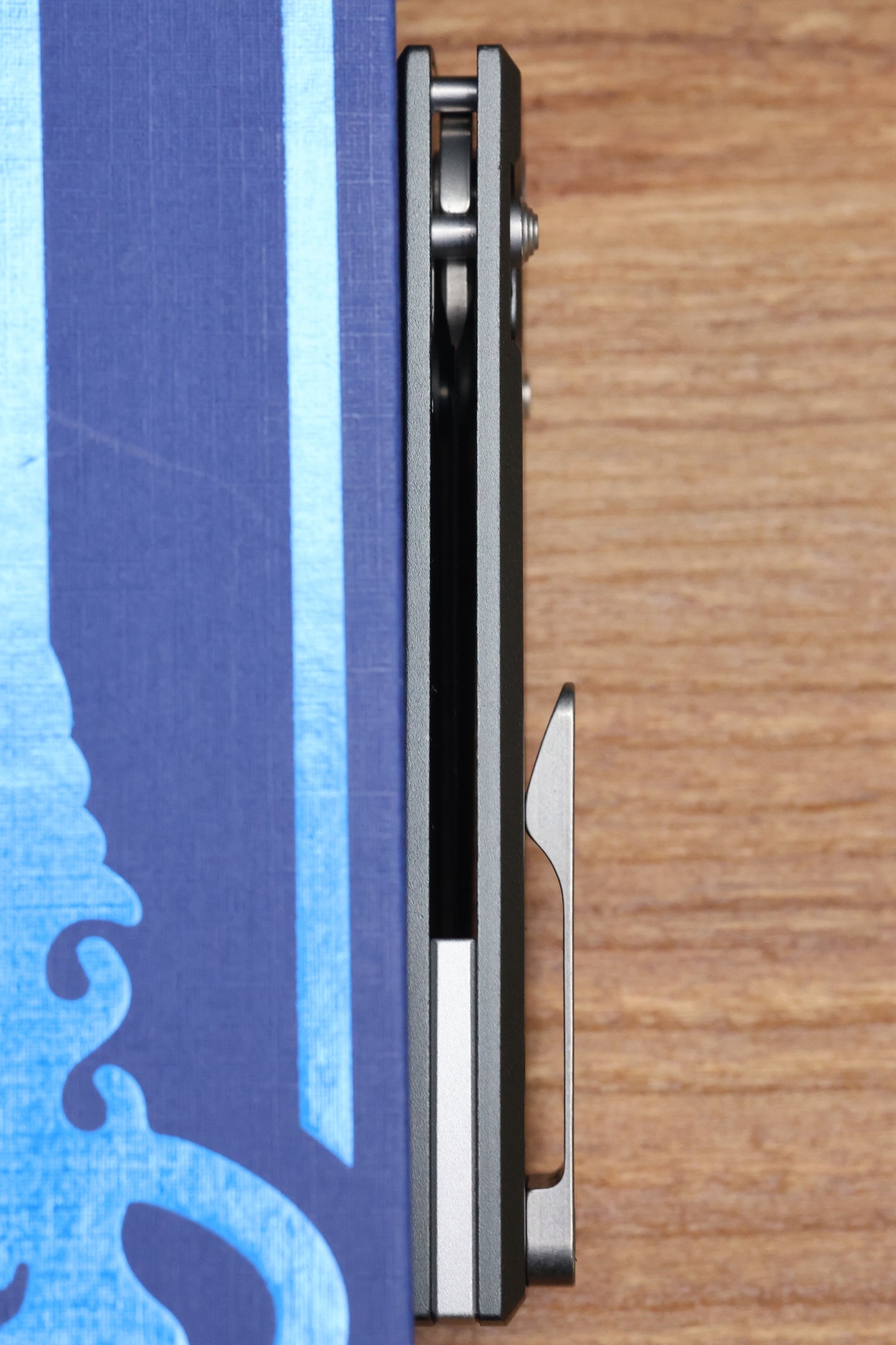 CHAVES KNIVES X-LOCK W/ GRAY ALUMINUM HANDLES & STONEWASH D2