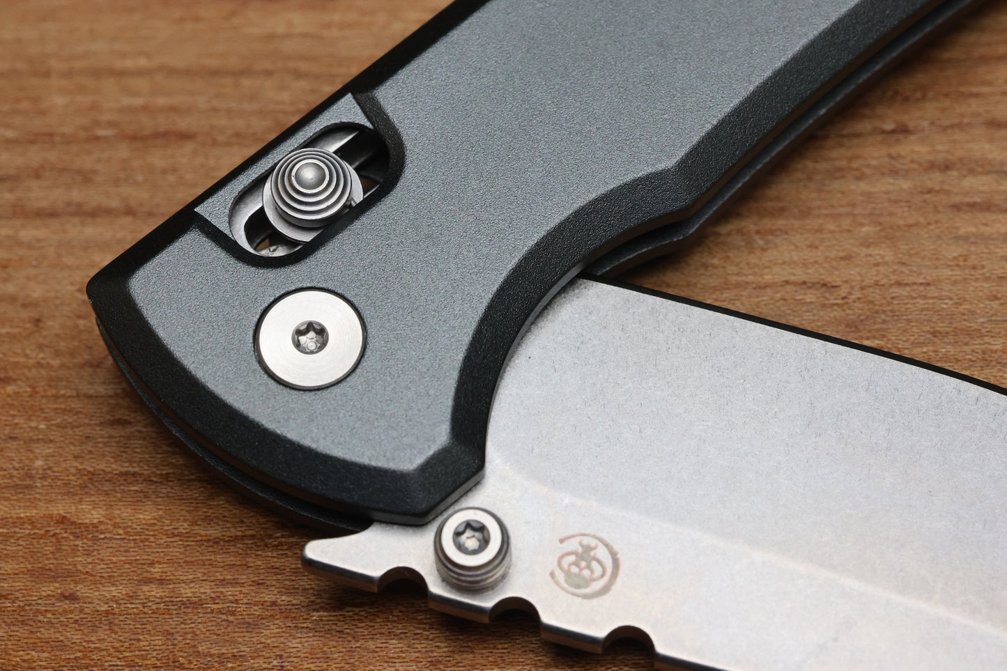 CHAVES KNIVES X-LOCK W/ GRAY ALUMINUM HANDLES & STONEWASH D2