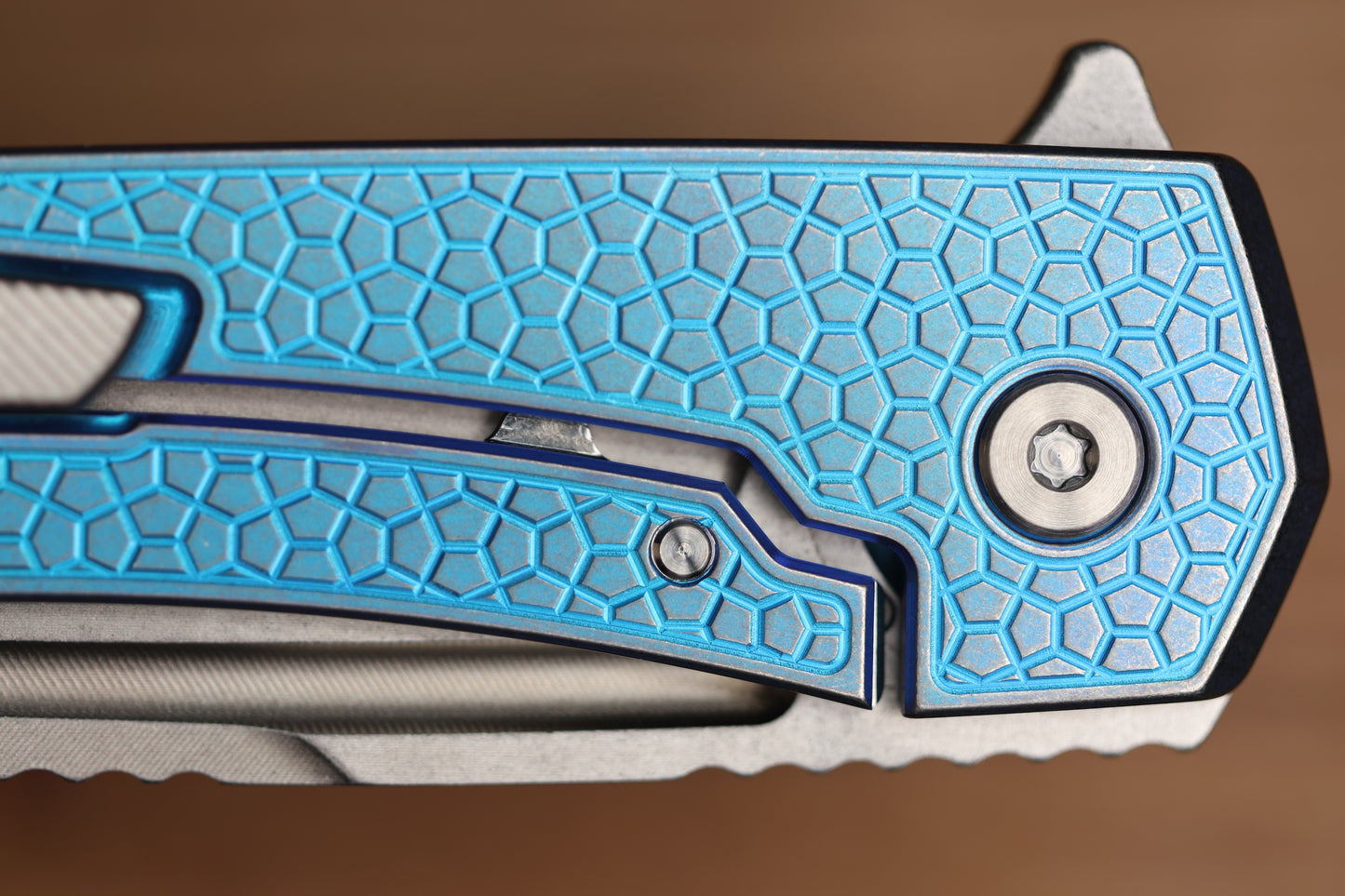 MACHINEWISE MOJAVE #1392 MILLED PATTERN BLUE ANO TITANIUM AND S90V BLADE