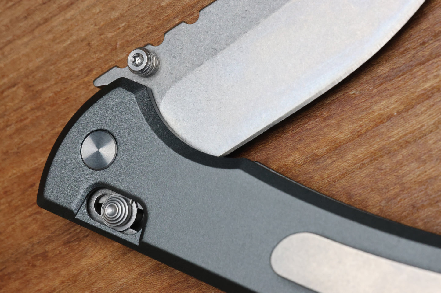 CHAVES KNIVES X-LOCK W/ GRAY ALUMINUM HANDLES & STONEWASH D2